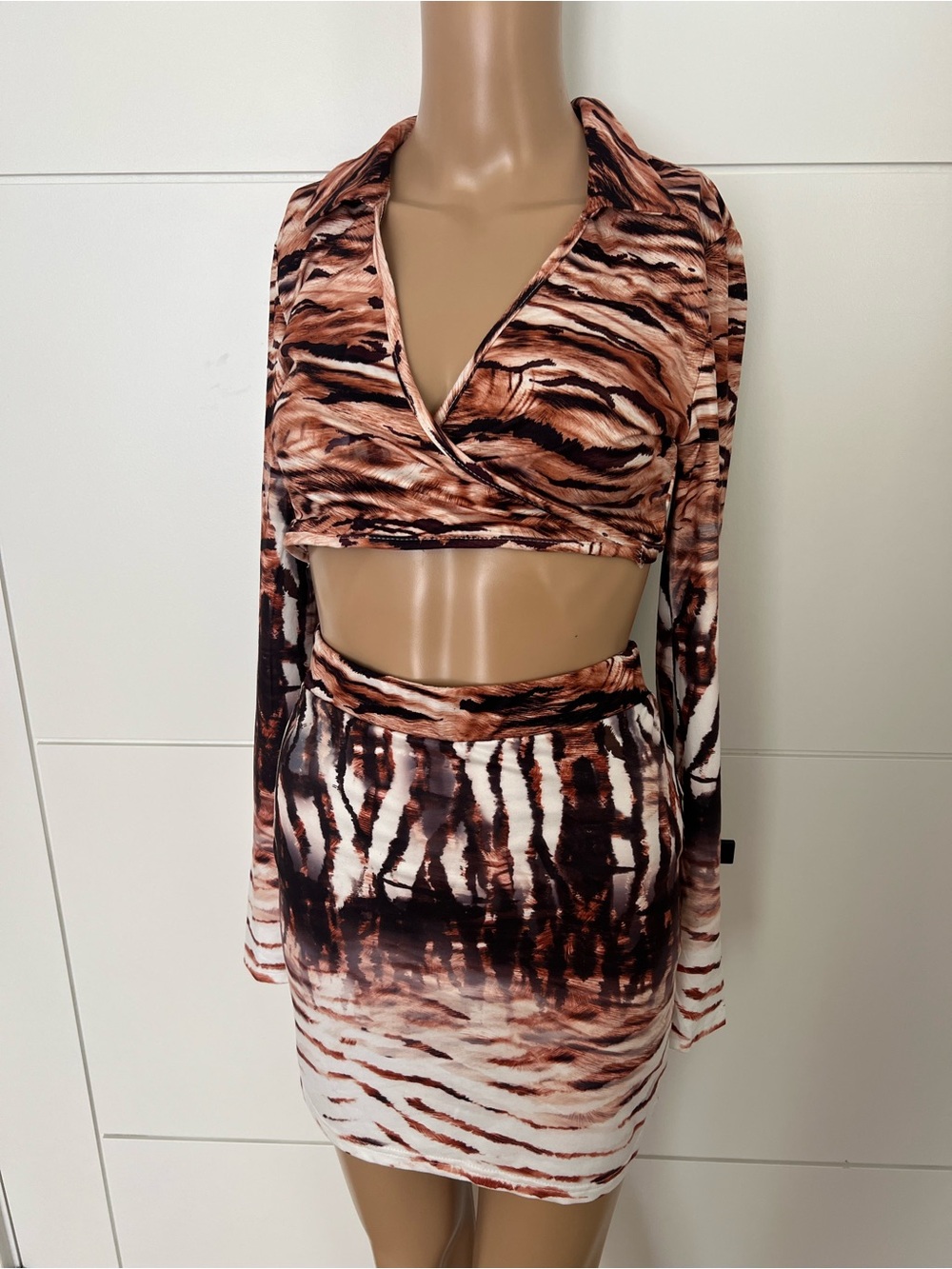 SHEIN Brown & White Tie-Dye Two-Piece Skirt Set